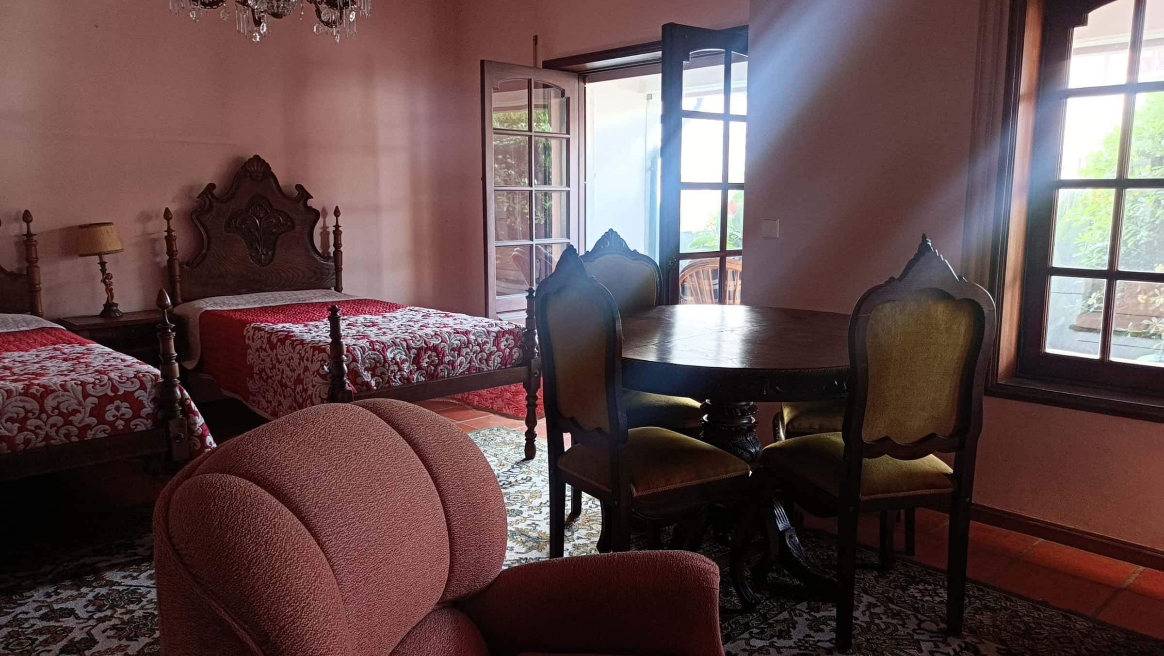 Stanza in Rua das Moutadas, Vila Nova de Gaia di 350 m² con 5 camere