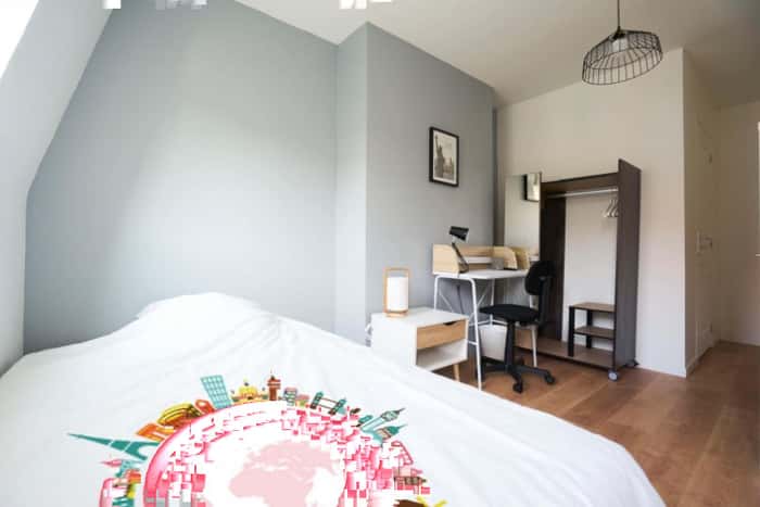 Listing photo thumbnail