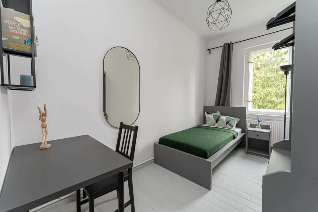 44b Treseburger Ufer - Neukolln