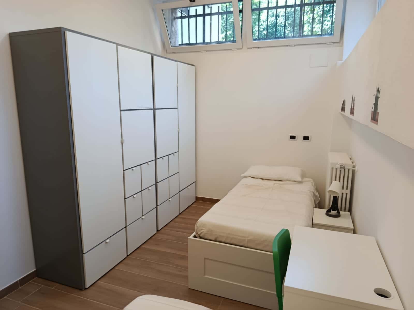 Chambre dans Via Dante Alighieri, Cinisello Balsamo pour 137 m² avec 3 chambres