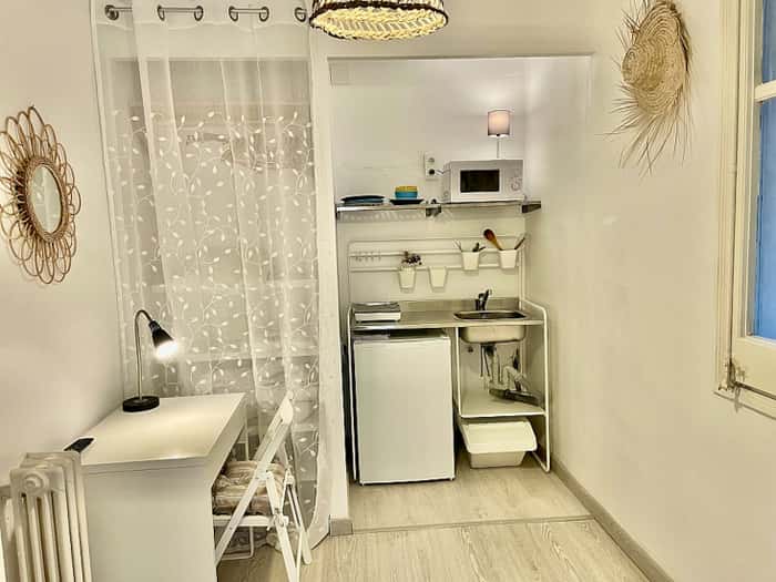 Listing photo thumbnail