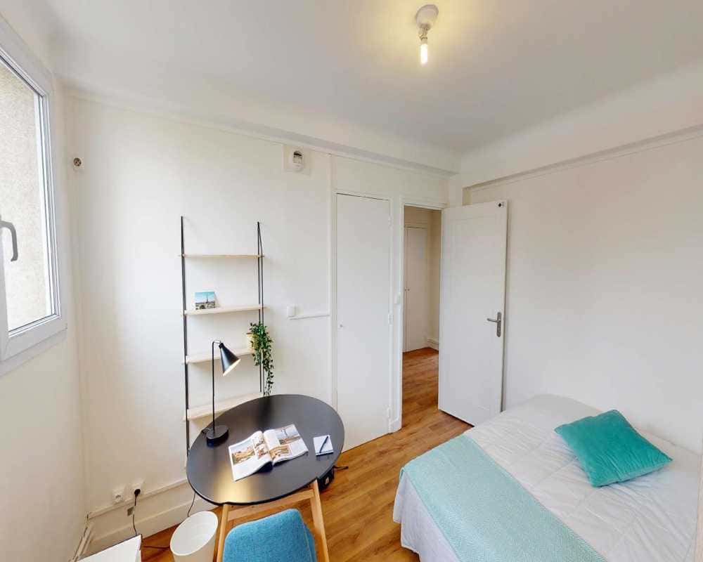 Chambre dans le Rue de Saussure