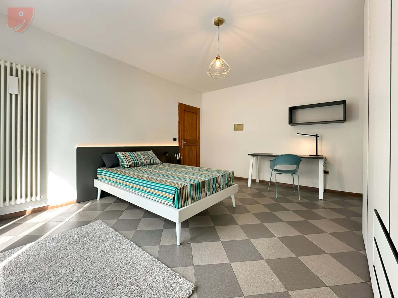 Room in Via della Malvasia, Trento for 143 m² with 4 bedrooms