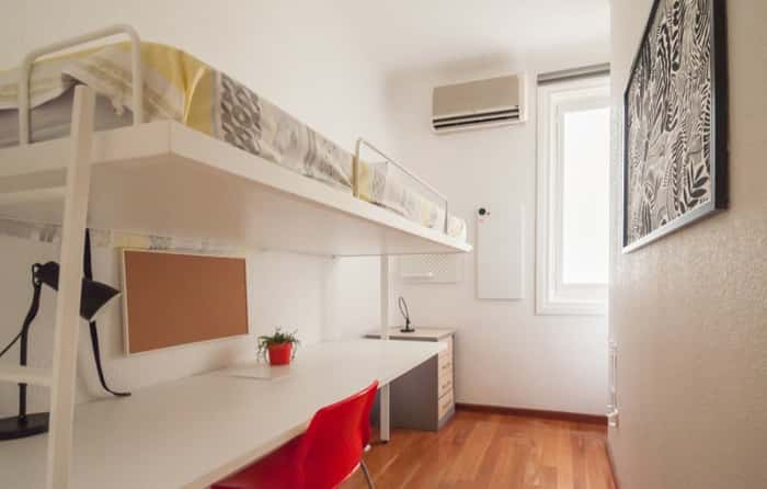 Listing photo thumbnail