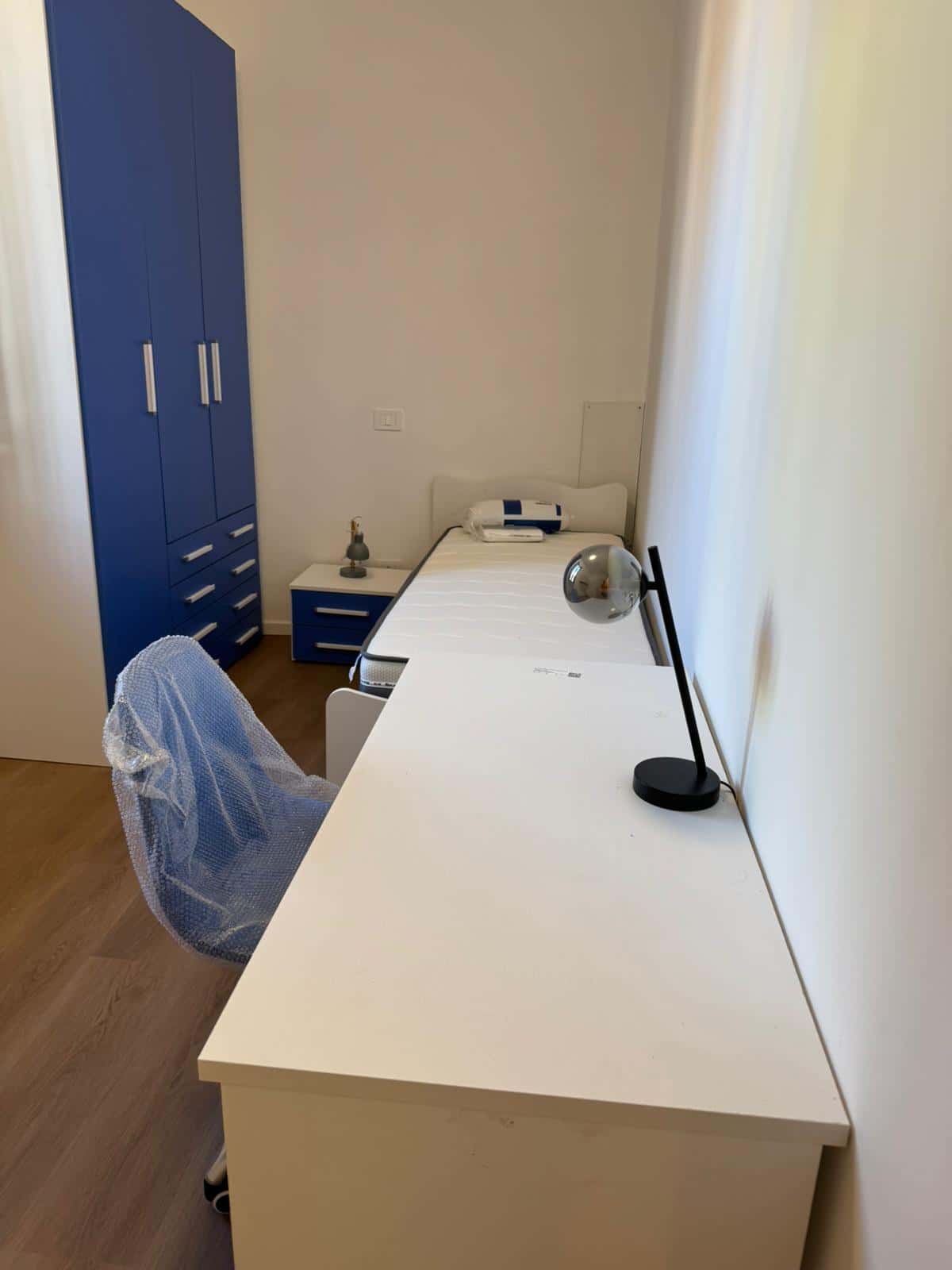 Chambre dans Via Comune Antico, Milano pour 90 m² avec 4 chambres
