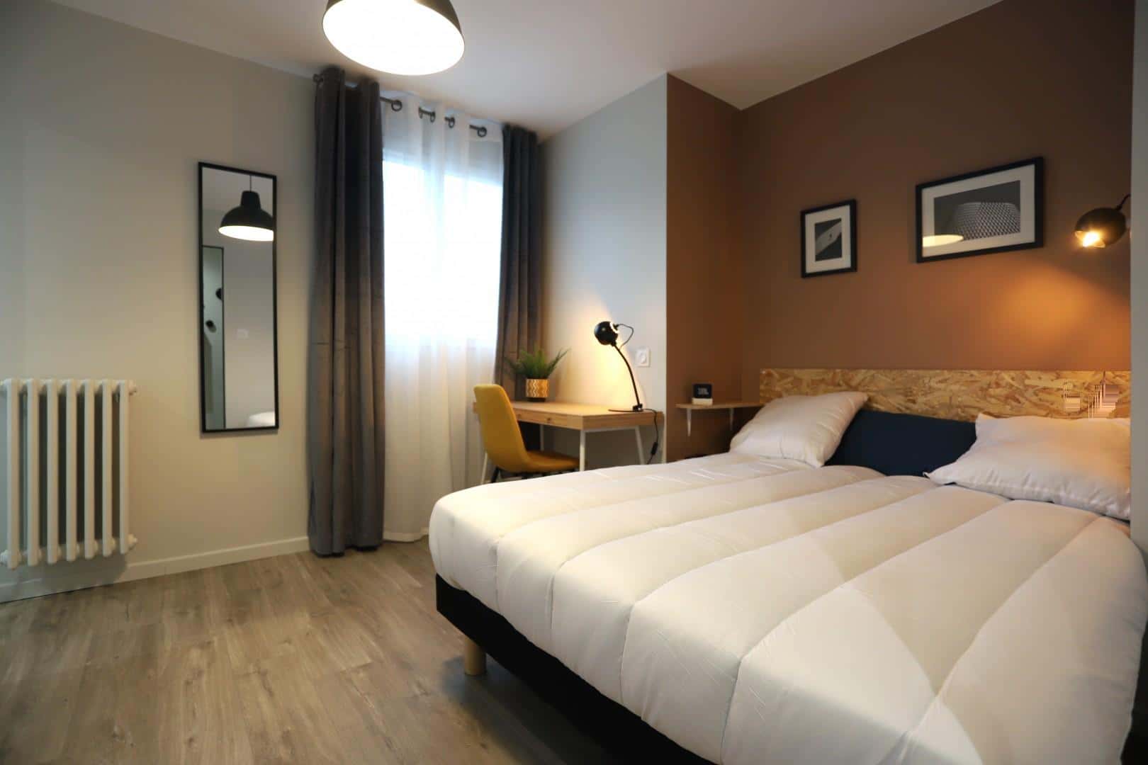 Chambre 3 - LOUIS GUILLOUX 1