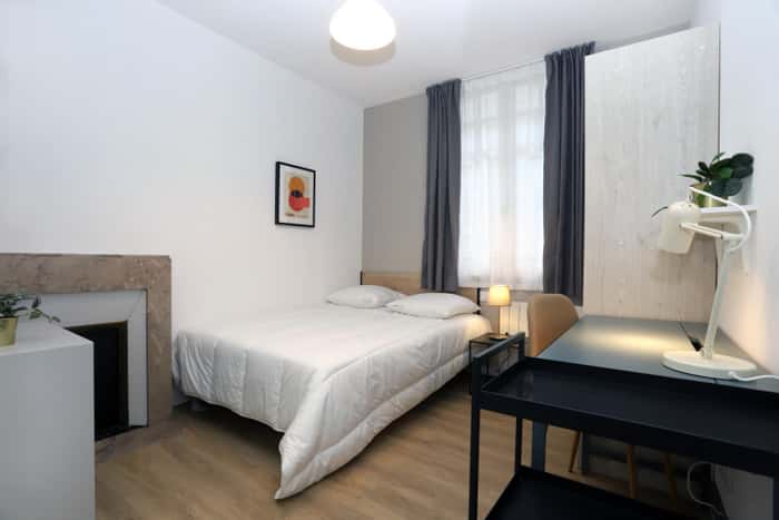 Listing photo thumbnail