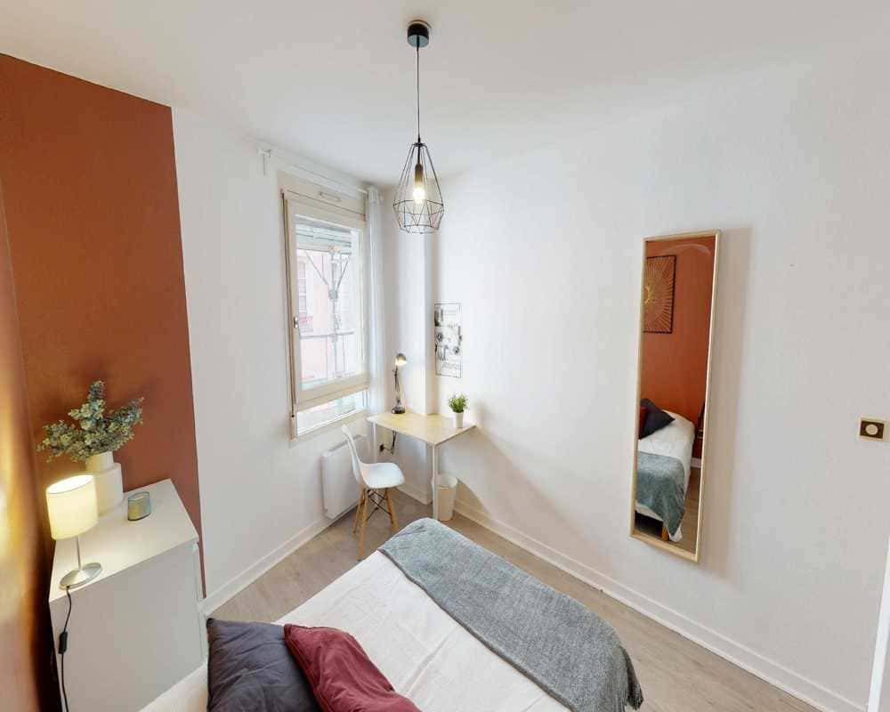 Chambre dans le rue Cavenne