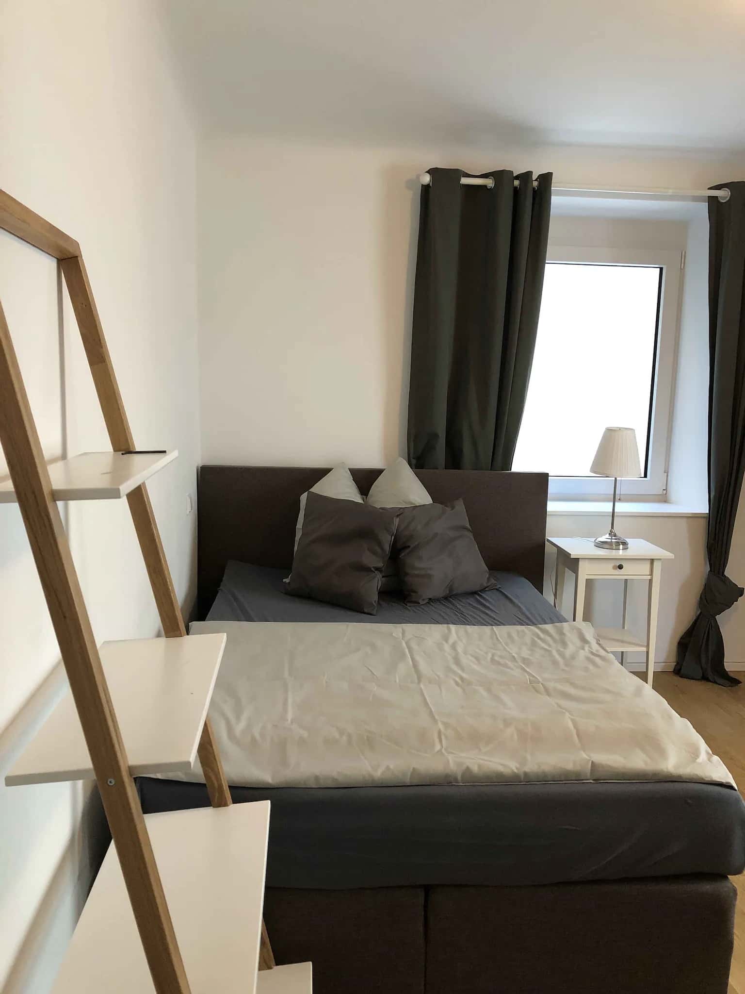 Zimmer in der Leuschnerstraße /
