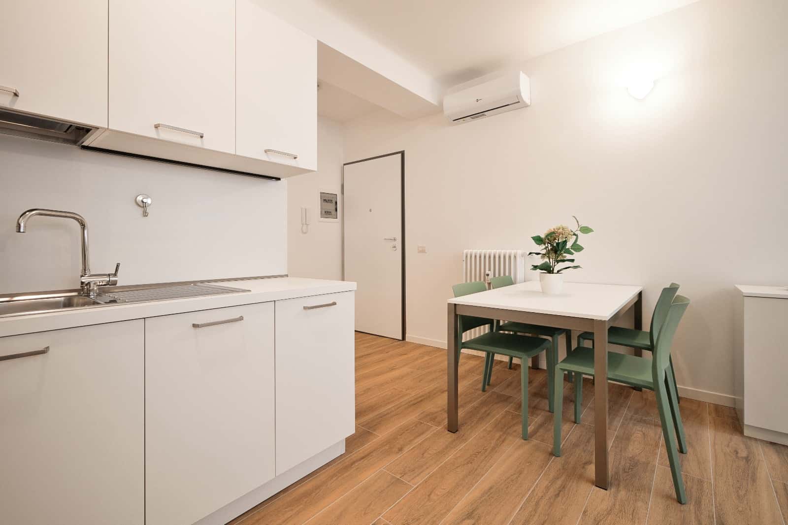 Apartment Milan, 1 bed — photo 16