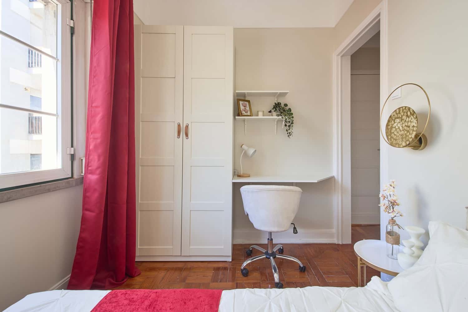 Room 4 - 59. R.Palmeira 28 3E