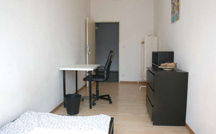 Listing photo thumbnail