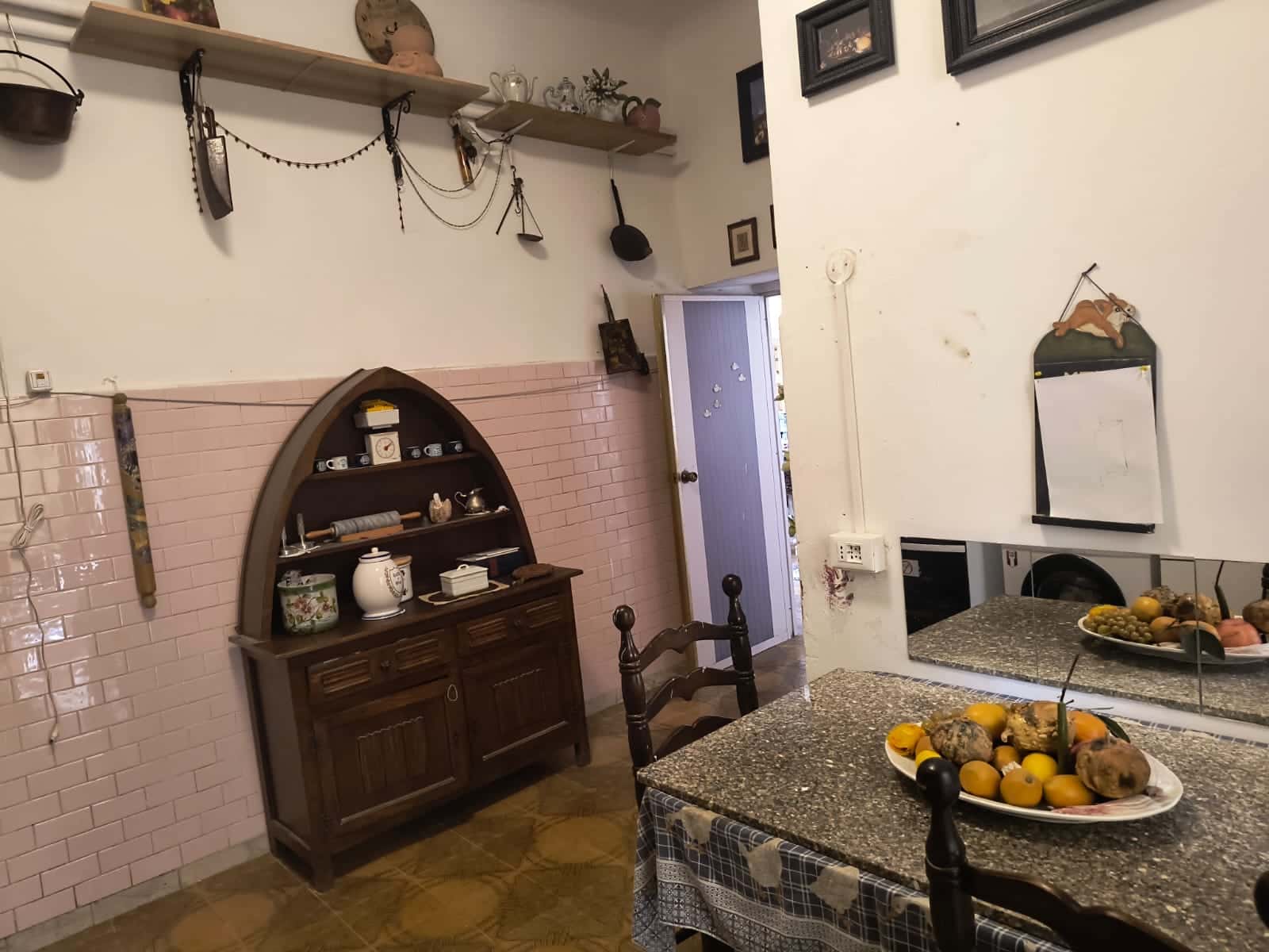 Zimmer in Piazza Giuseppe Garibaldi, La Spezia für 120 m² mit 3 Schlafzimmer