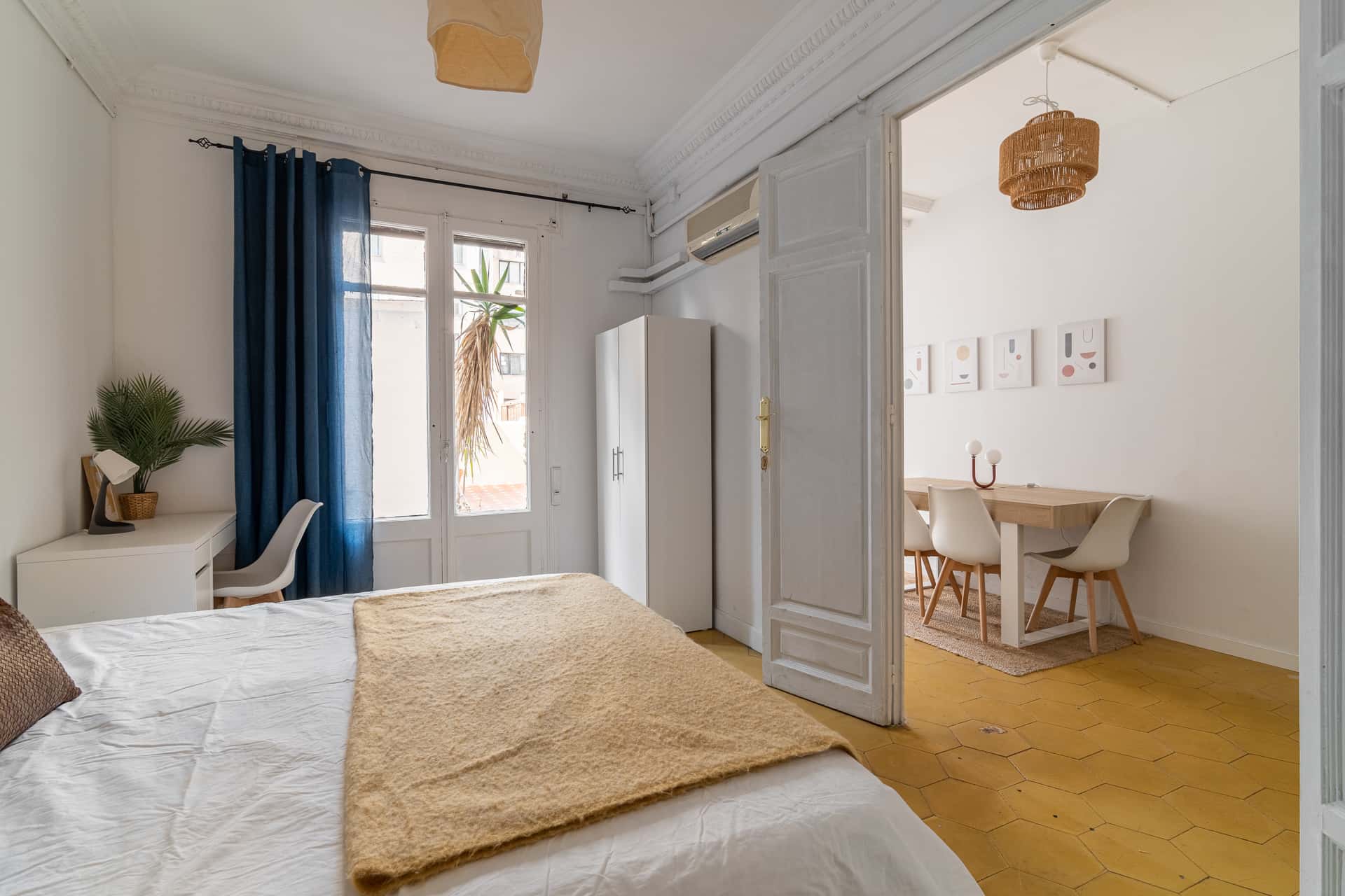Habitacion privada en Muntaner, Barcelona