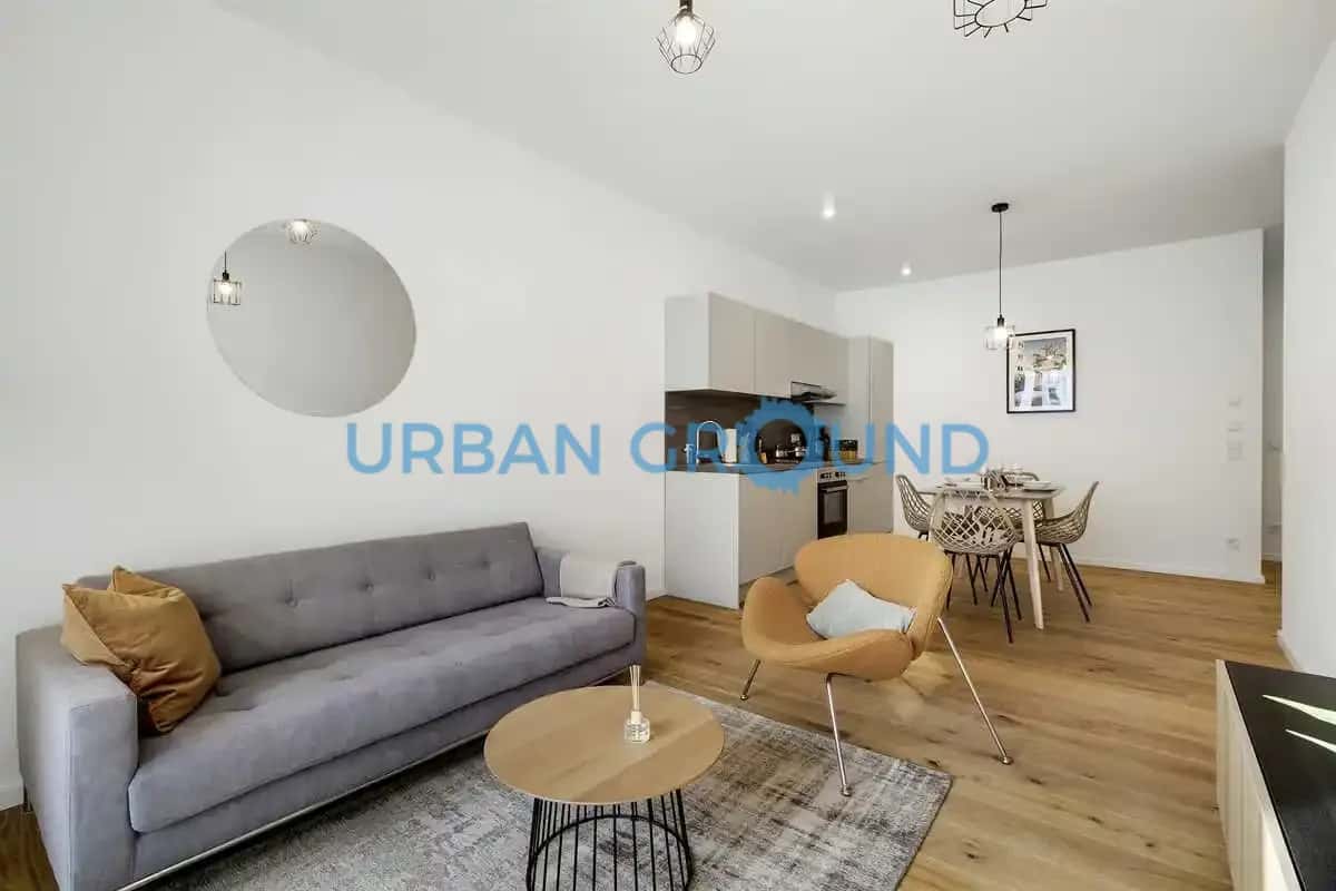 Furnished 2 room luxurious flat in Prenzlauerberg with Balcony