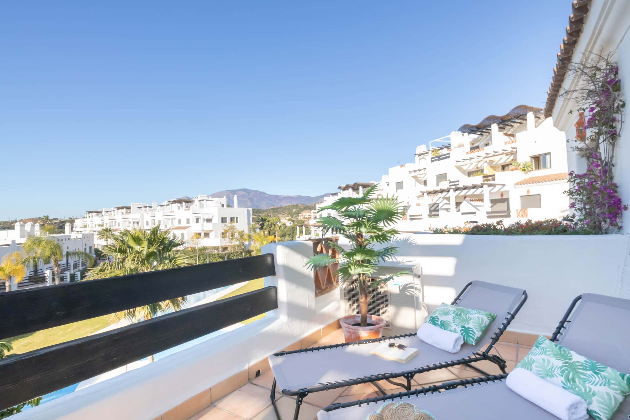 Sunset Sweet Holidays 1