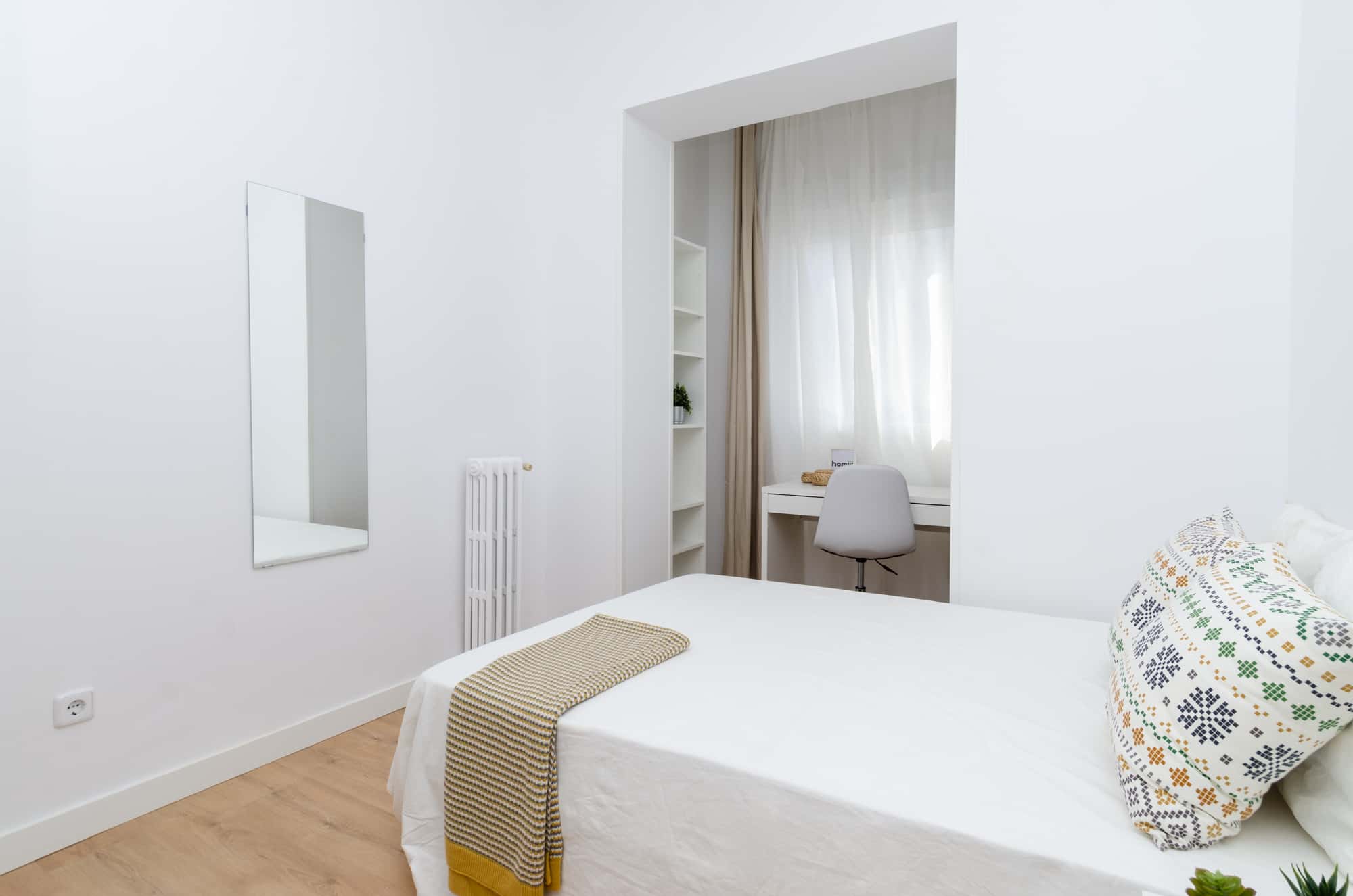 Habitación en Madrid Chamberí metro Canal  23H5