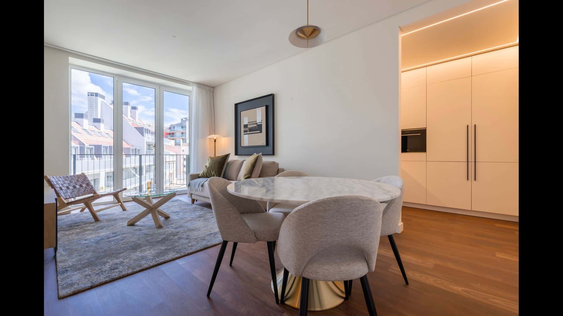 Radiant Apartment in City Center