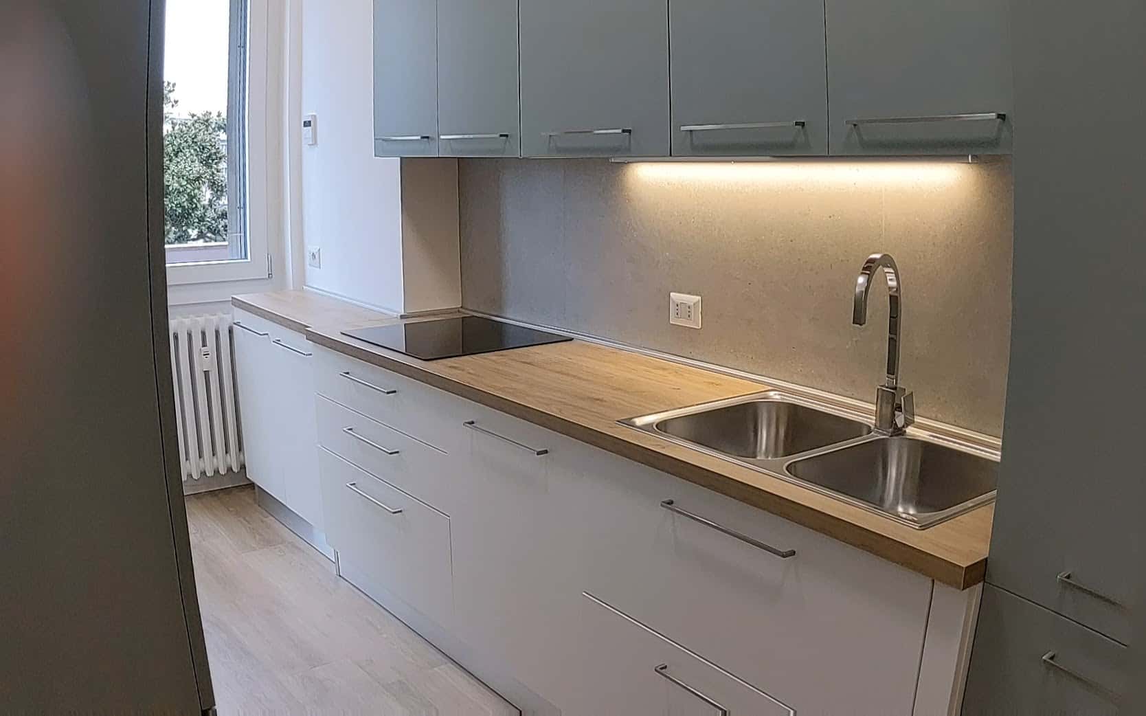 Room in Via Cipriano Facchinetti, Milano for 80 m² with 3 bedrooms