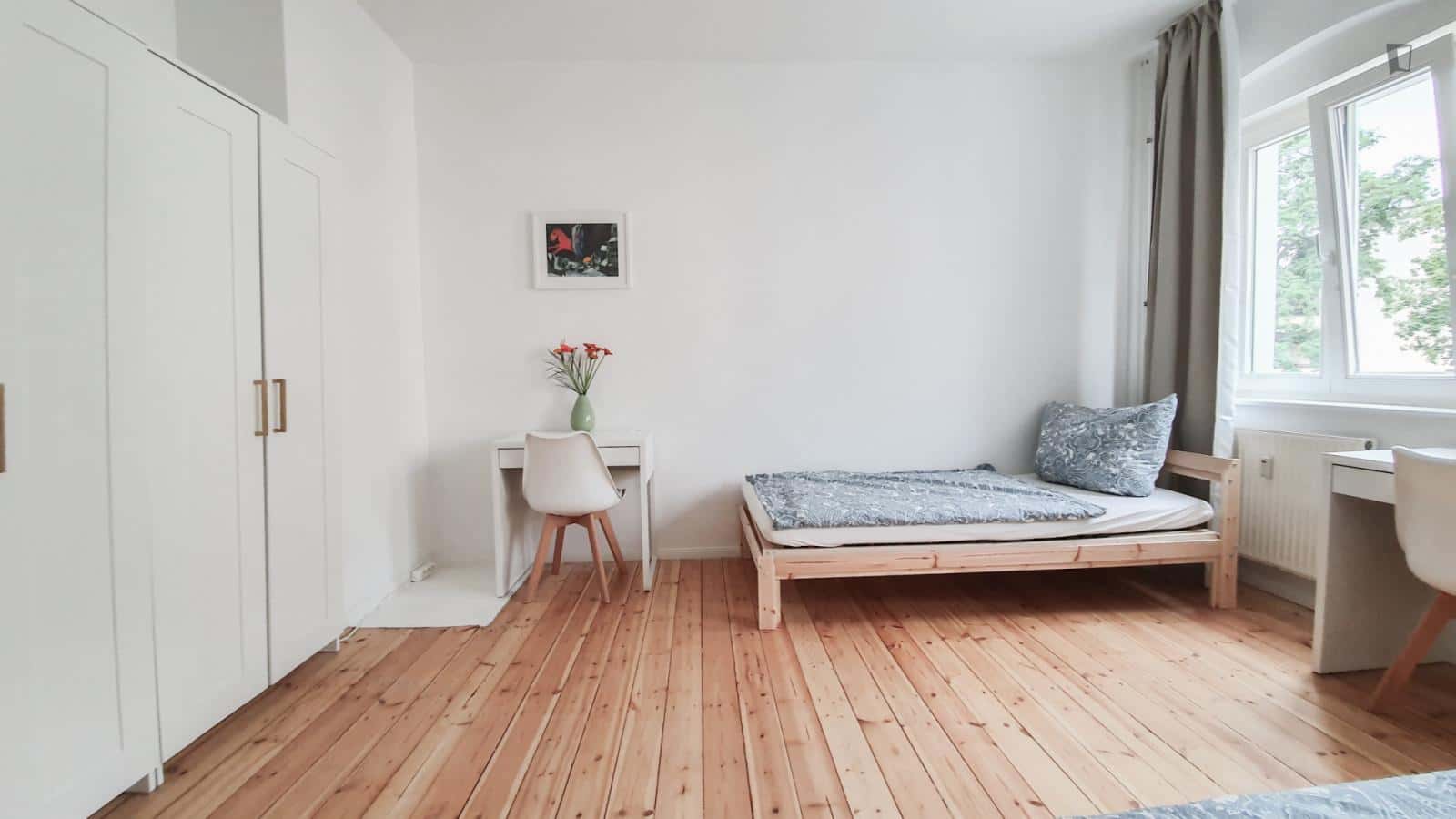 Room in Lindenhoekweg, Berlin for 55 m² with 2 bedrooms - Photo 1