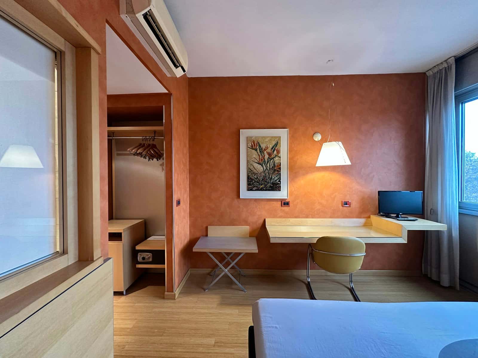 Zimmer in Lungo Dora Napoli, Torino für 1100 m² mit 10 Schlafzimmer