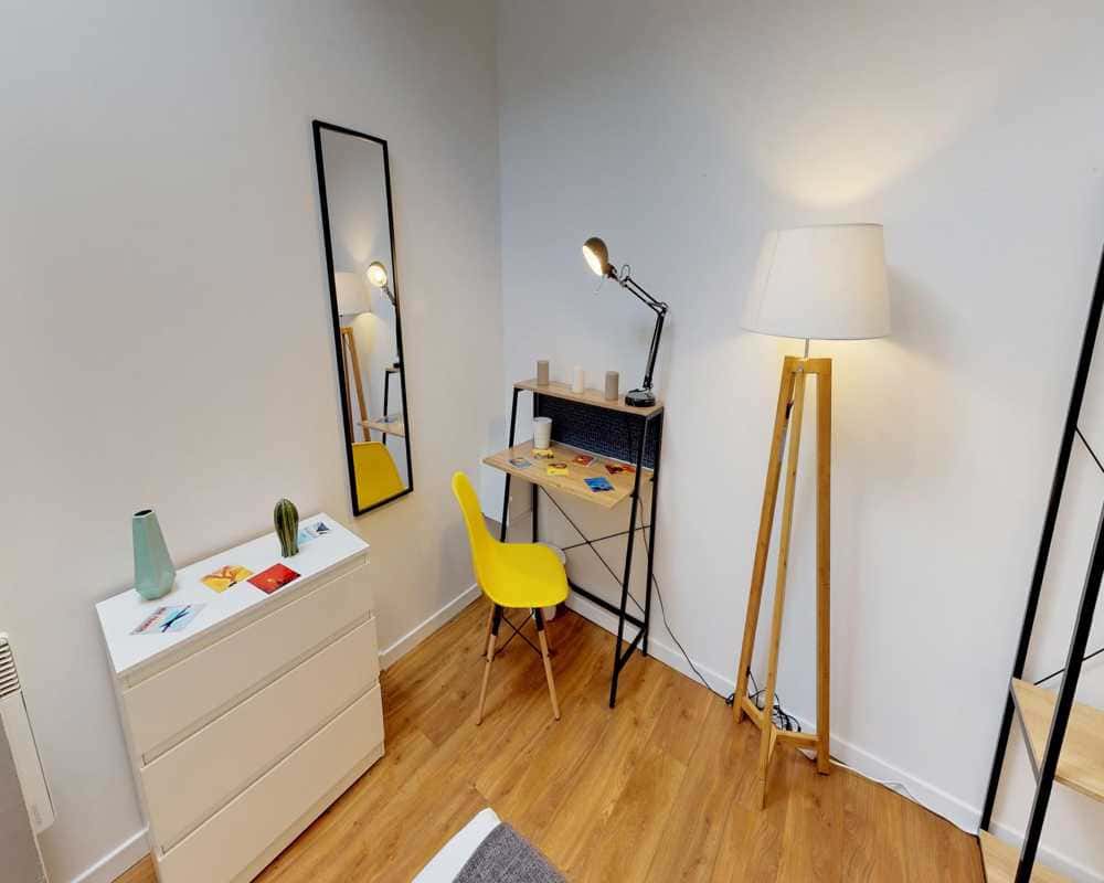 Chambre dans le Rue Jarente