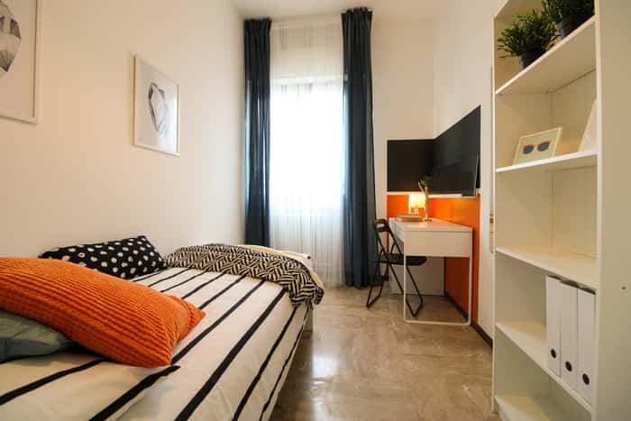 Listing photo thumbnail