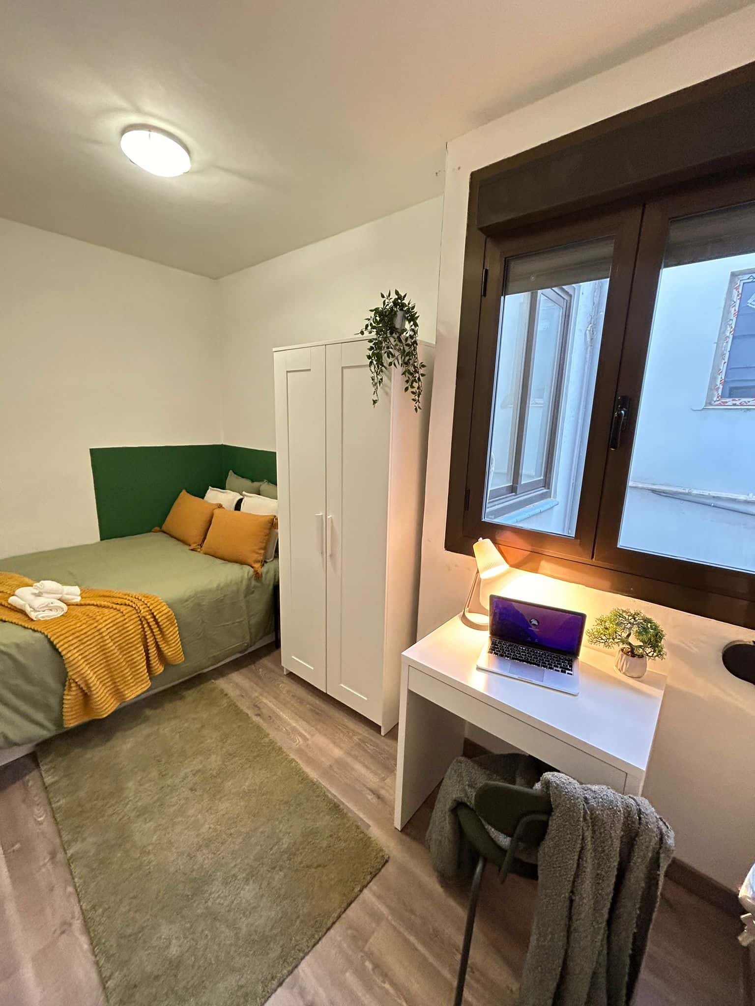 Habitacion privada en Carrer de Xàtiva , Valencia