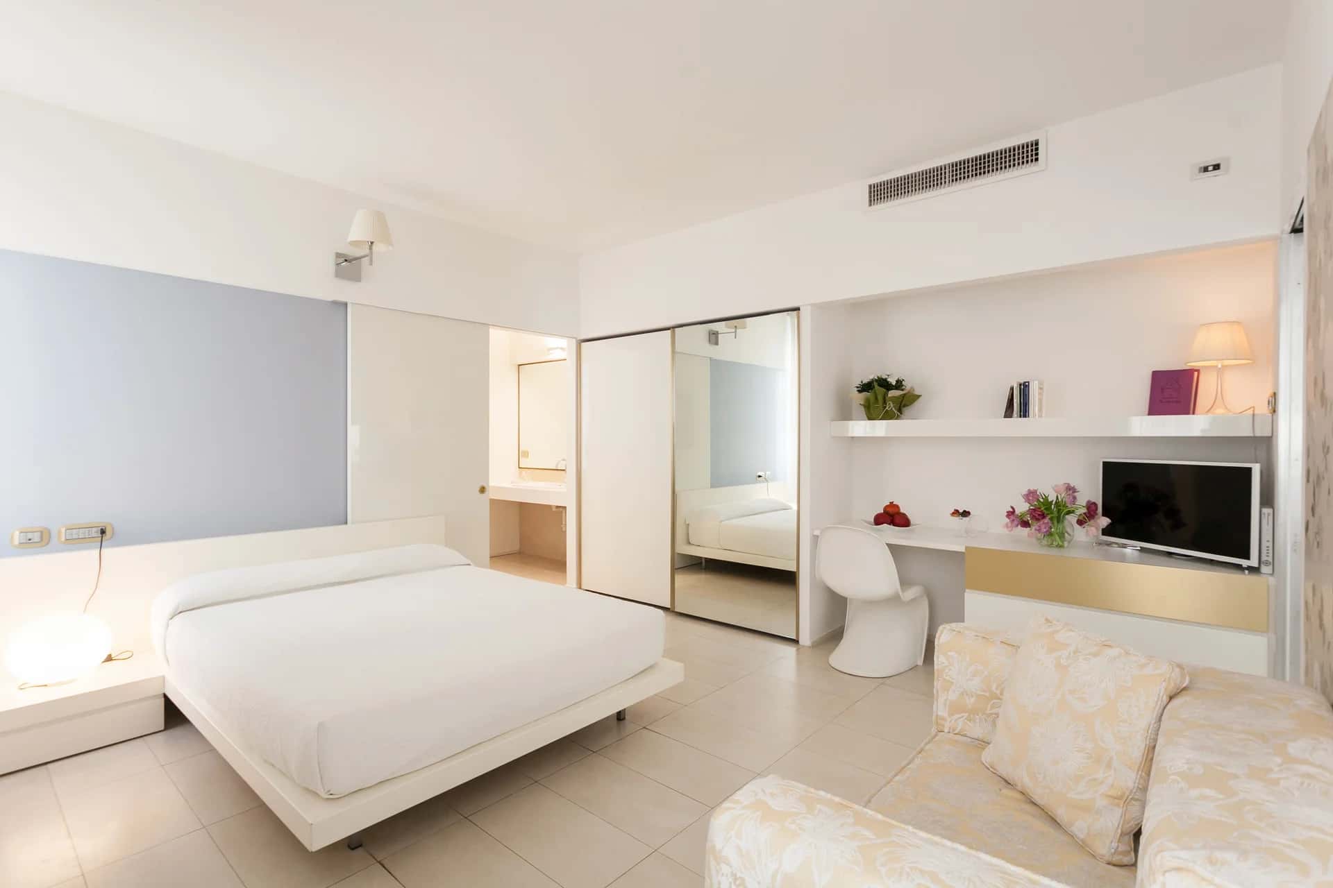 Apartment Milan, 1 bed — photo 15
