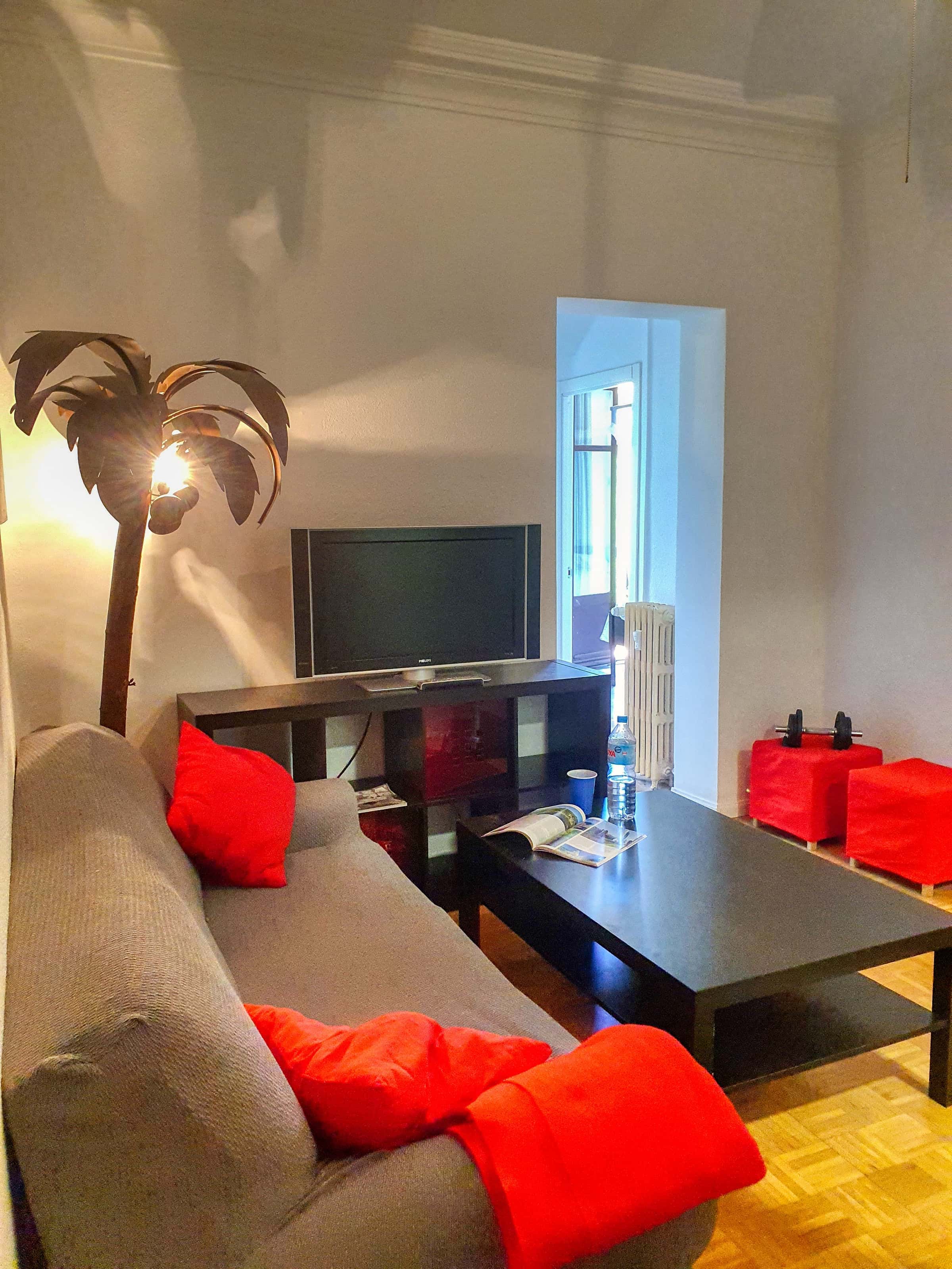 Apartamento de 5 habitaaciones en calle Vallehermoso , Madrid