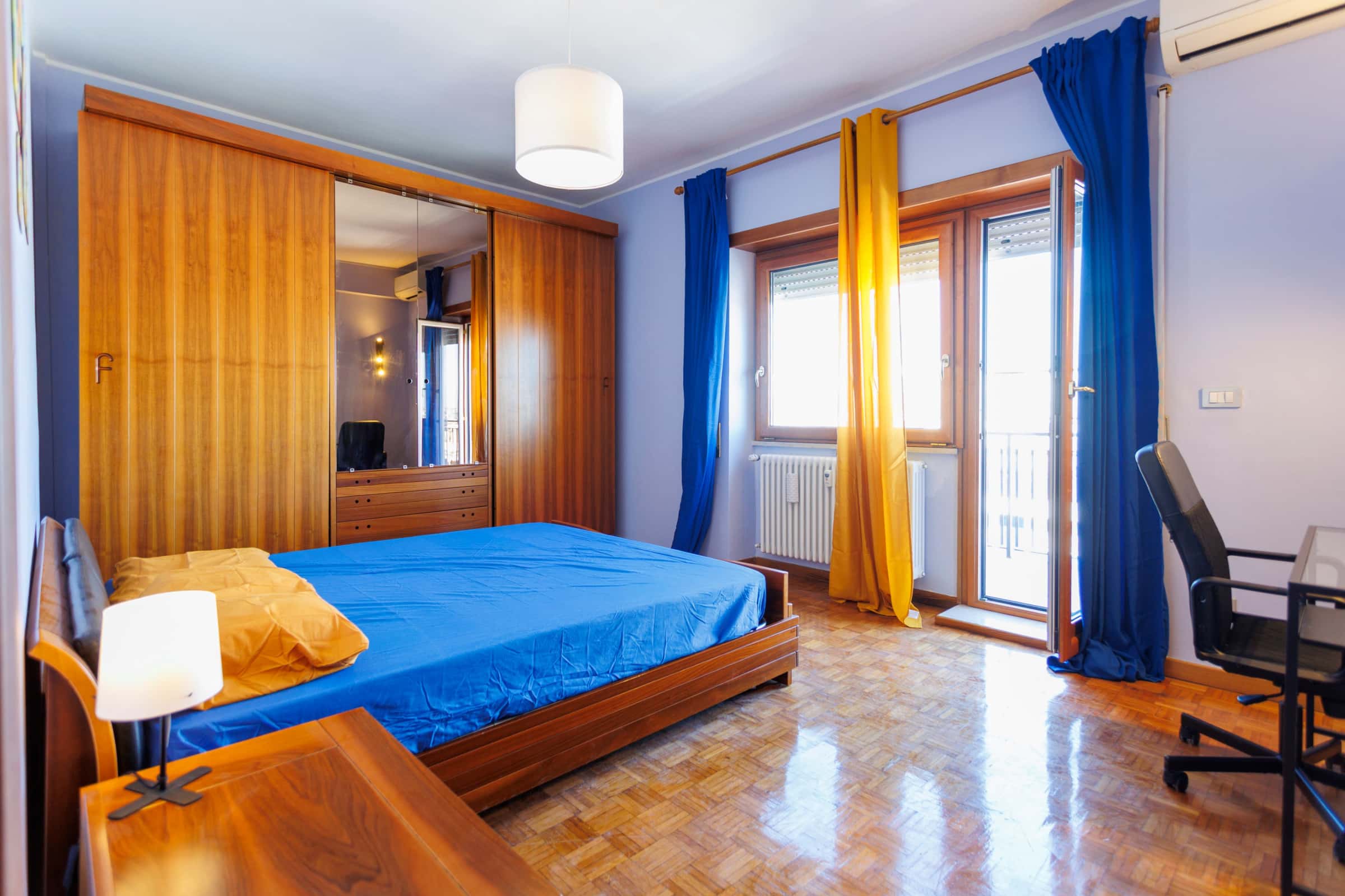 Stanza 6 in via Padre Semerio, Roma (vista Castelli Romani)