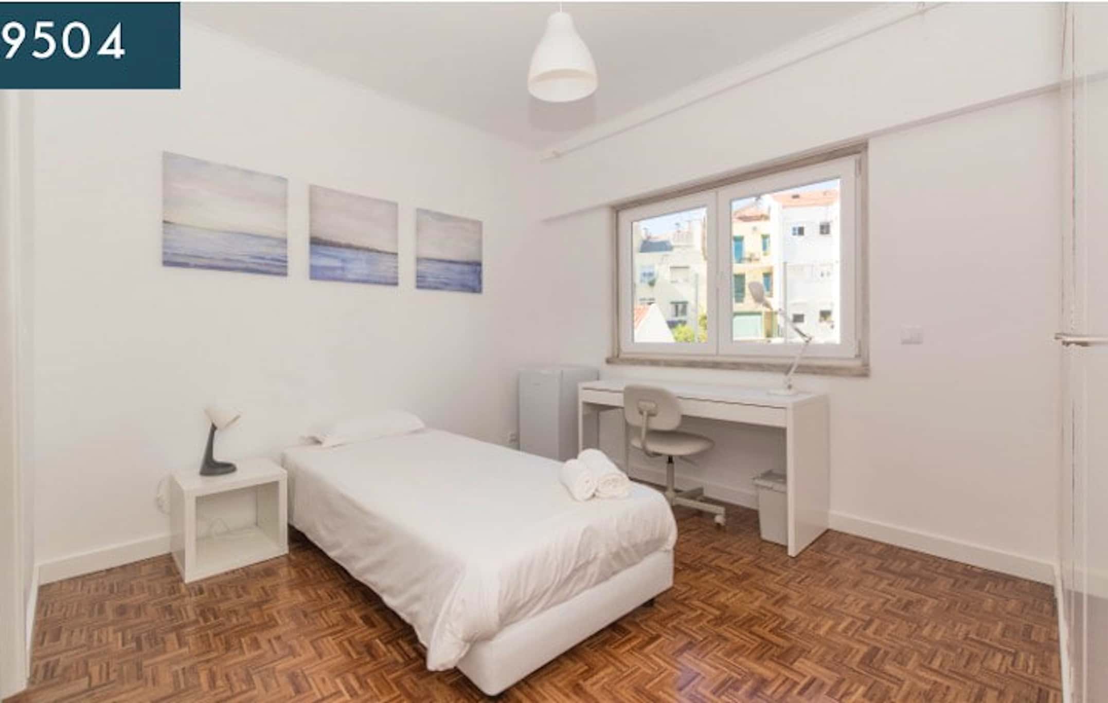 Rua do Arco do Carvalhão (Students only)