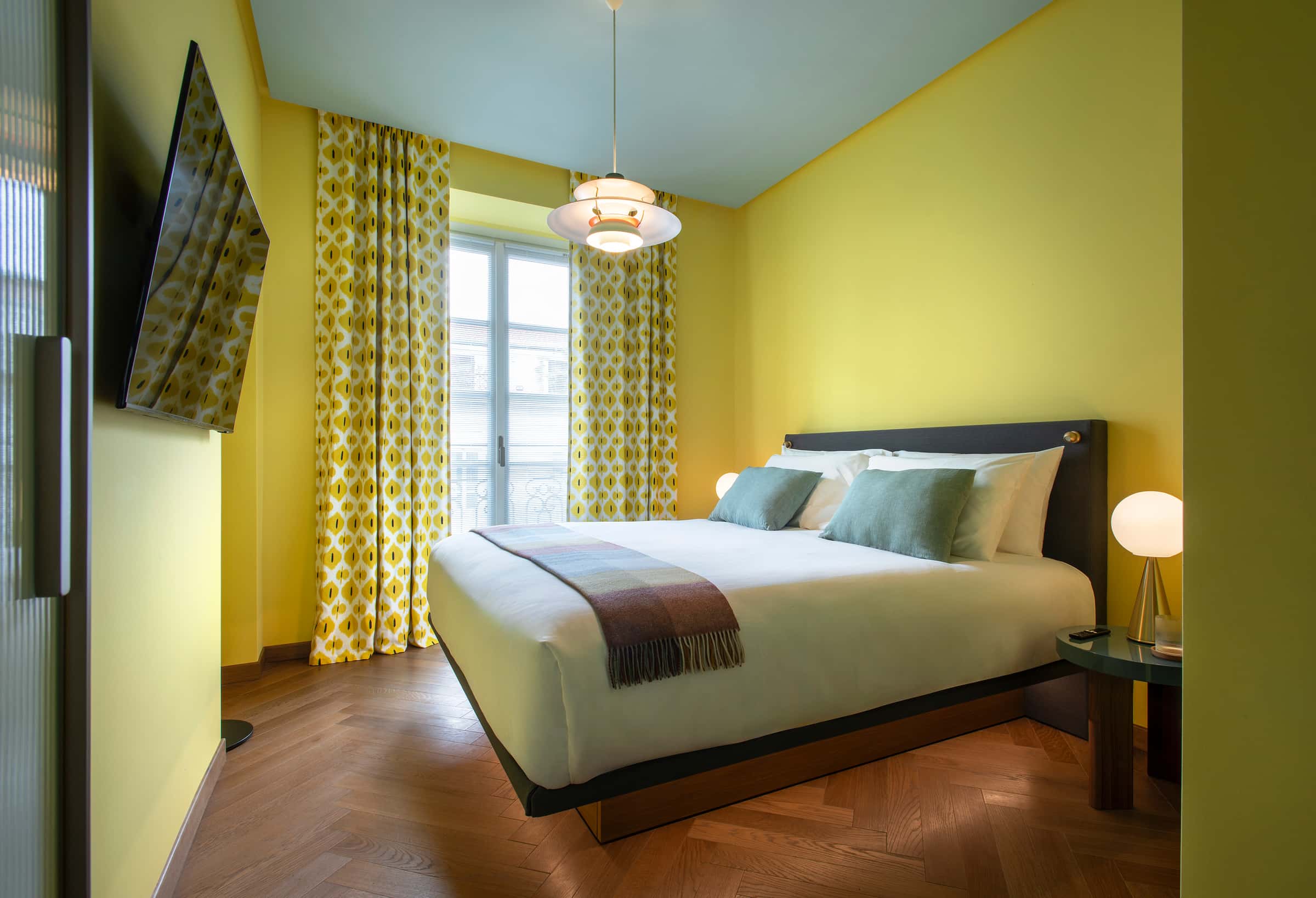 Via Manzoni 25 - Design Suite 42