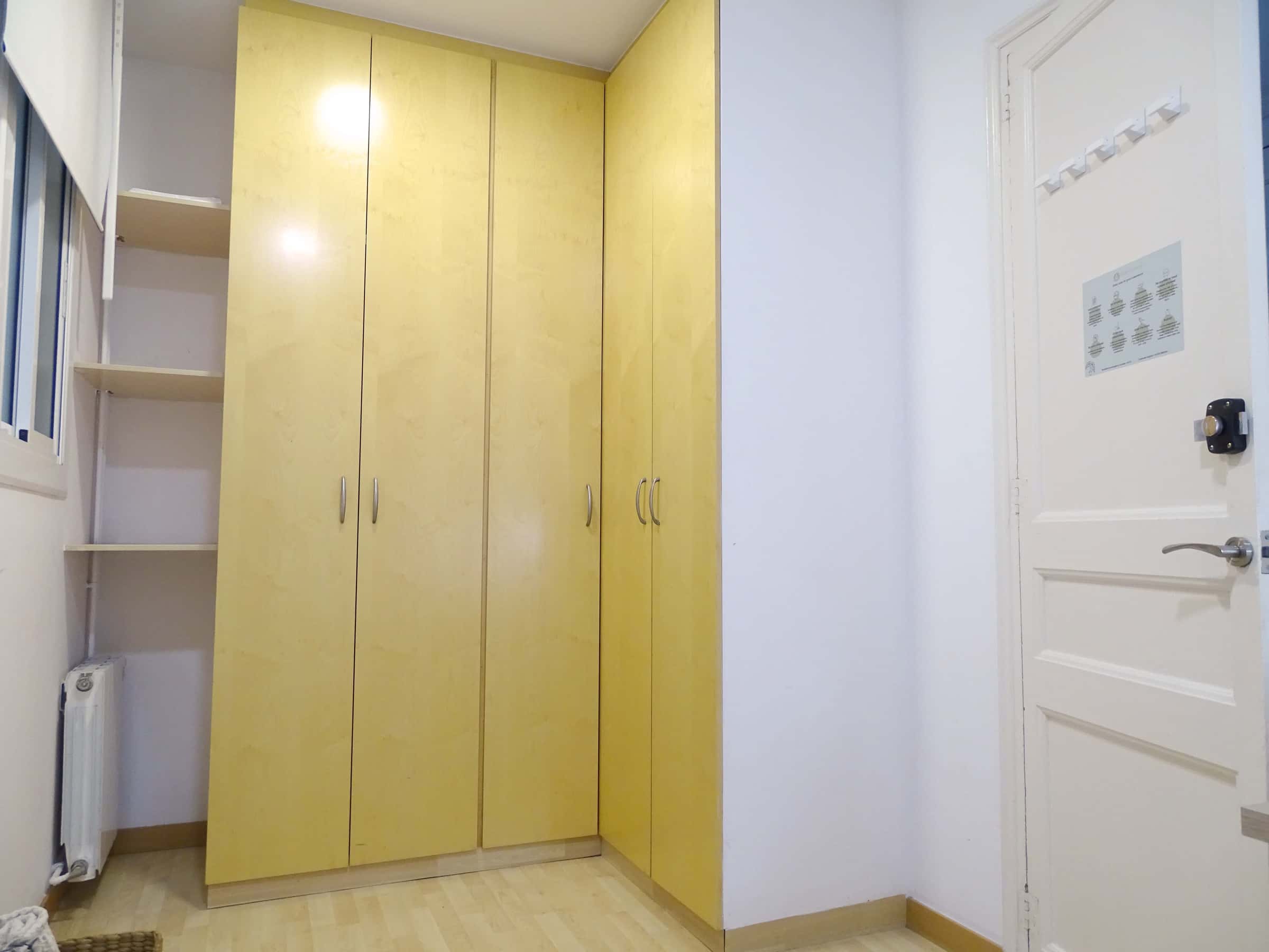 🌟 Spacious and Stylish Room in the Heart of Barcelona! 🌟 (P5-H2)