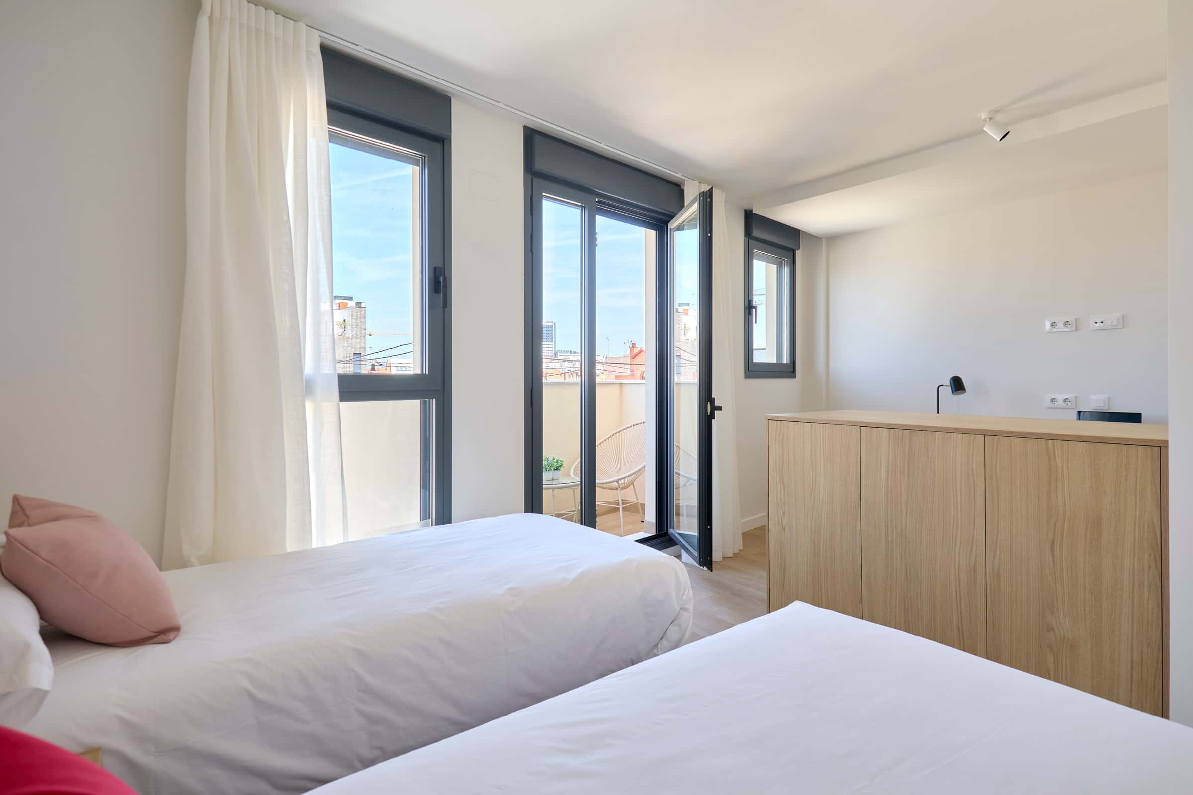 Twin bed   with private bathroom