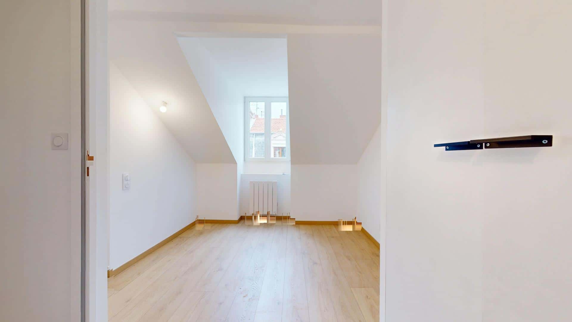 Chambre 1 - GENISSIEU