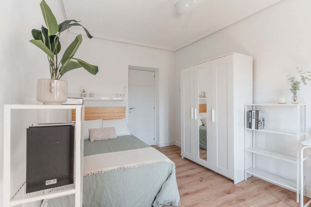 Habitación con balcón en la calle Redondilla