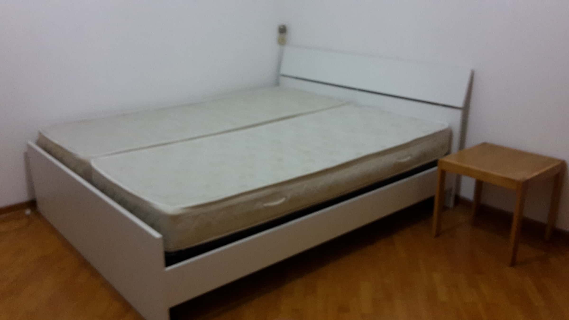 A24/S5 -  stanza con letto a due piazze, , con balcone, vicina alla BUC e al Centro Storico, Via Endrici, Trento