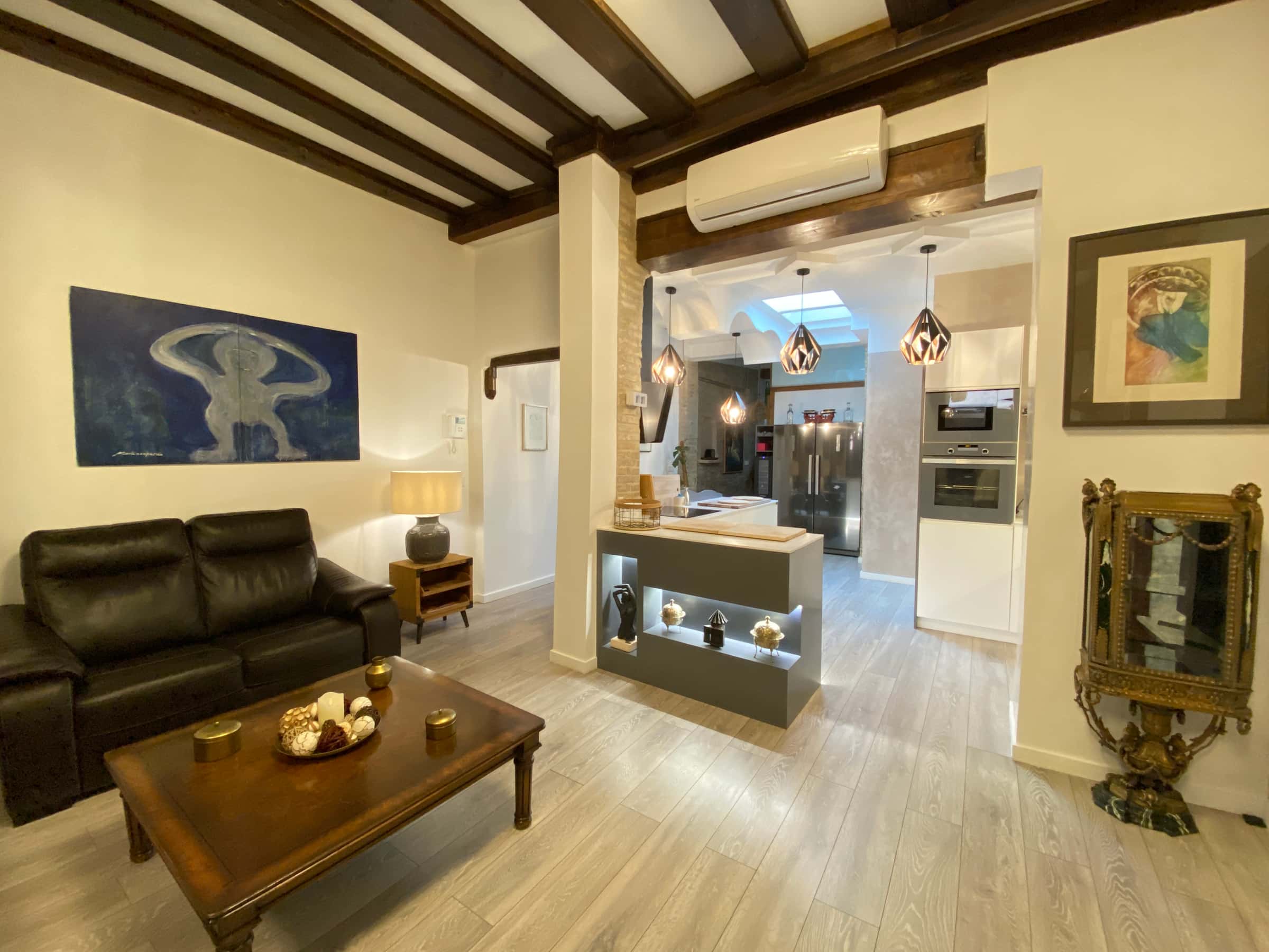 Apartment in Carrer de Buenos Aires, Valencia for 130 m² with 2 bedrooms