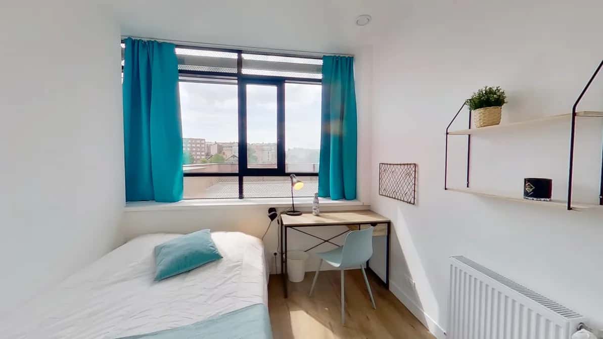Quarto em Avenue Sainte-Anne, Asnières-sur-Seine para 179 m² com 8 quartos