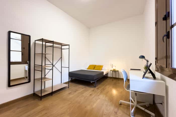 Listing photo thumbnail