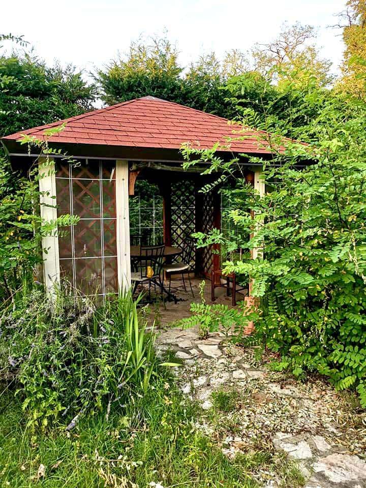 Villetta in Via Seragnoli in contesto tranquillo