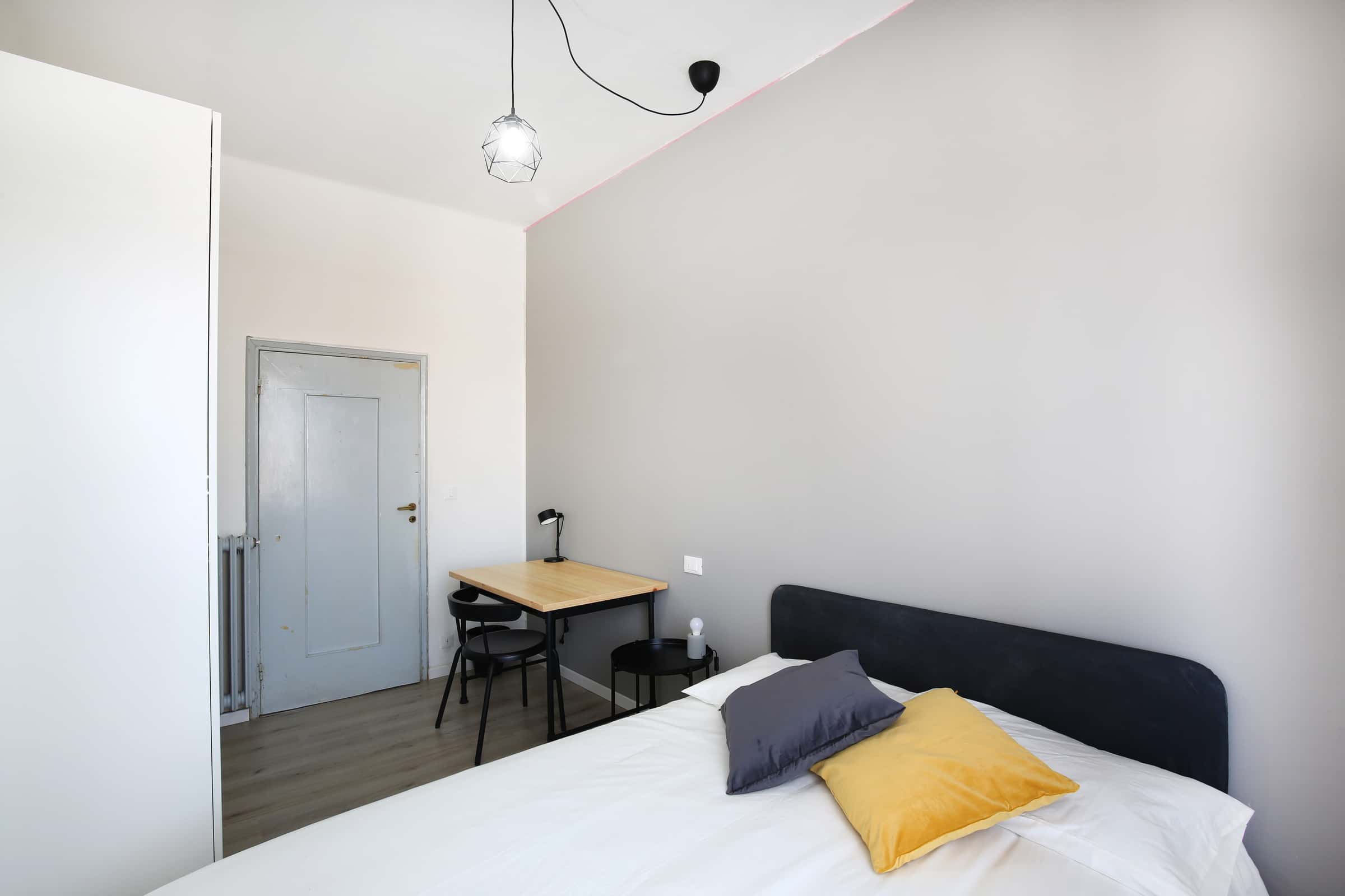 Habitación en Via Giuseppe Soli, Modena para 74 m² con 4 dormitorios